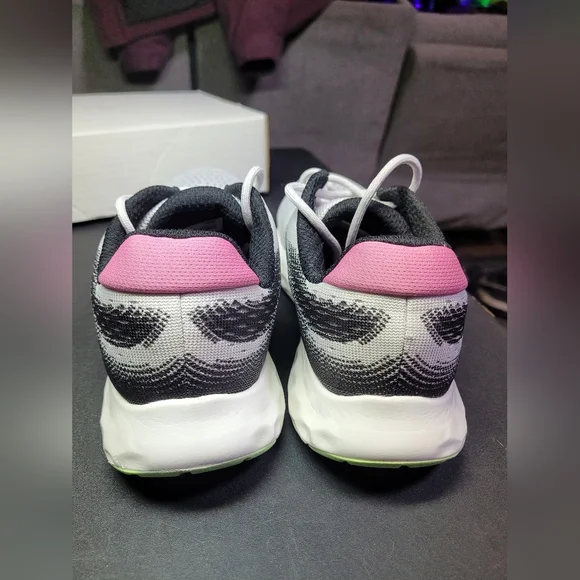 New Balance 520 V8 Shoes W520RT8 Womens 10 B Mens 8.5 Lightweight Running - Picture 7 of 10